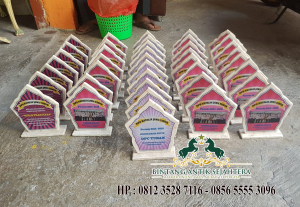 http://pusatmarmertulungagung.com/